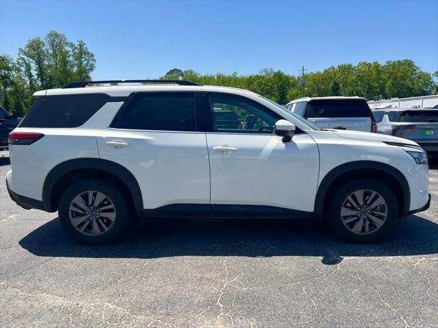 2025 Nissan Pathfinder SV FWD