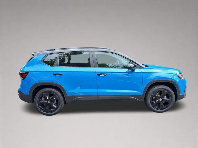 2026 Volkswagen Taos SE Black