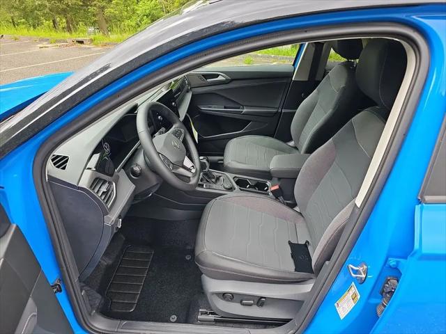 2026 Volkswagen Taos SE Black