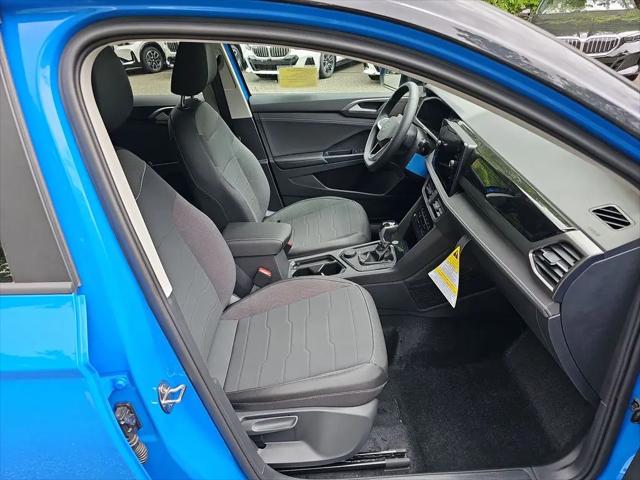 2026 Volkswagen Taos SE Black