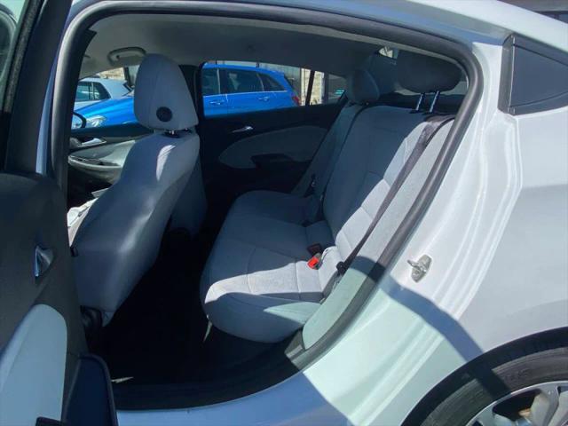 2019 Chevrolet Cruze LS