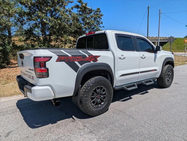 2022 Nissan Frontier Crew Cab PRO-4X 4x4