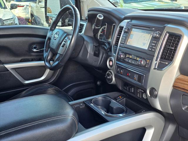 2017 Nissan Titan XD SL Gas