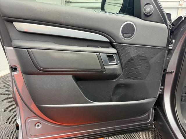 2020 Land Rover Discovery Landmark Edition