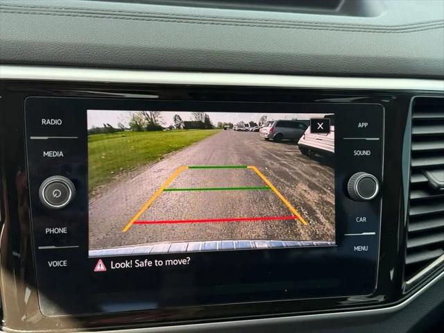 2022 Volkswagen Atlas 3.6L V6 SE w/Technology