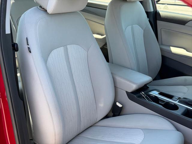2016 Hyundai Sonata Hybrid SE