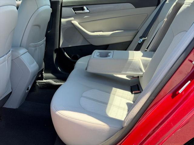 2016 Hyundai Sonata Hybrid SE