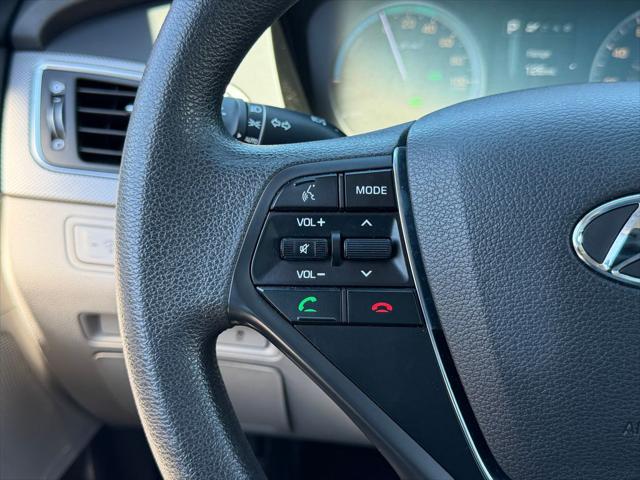 2016 Hyundai Sonata Hybrid SE
