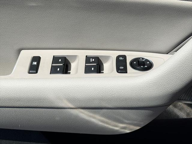 2016 Hyundai Sonata Hybrid SE