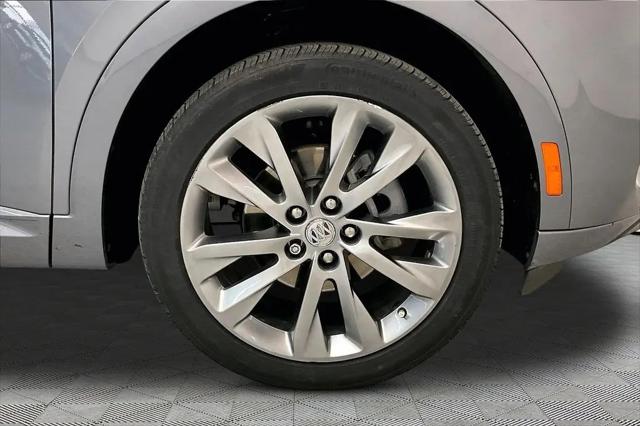 2022 Buick Envision FWD Avenir