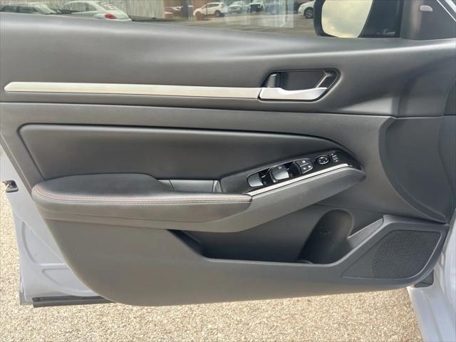 2024 Nissan Altima SR Intelligent AWD