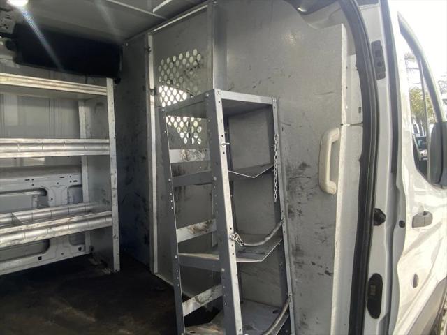 2019 Ford Transit w/Sliding Side Door w/RWB