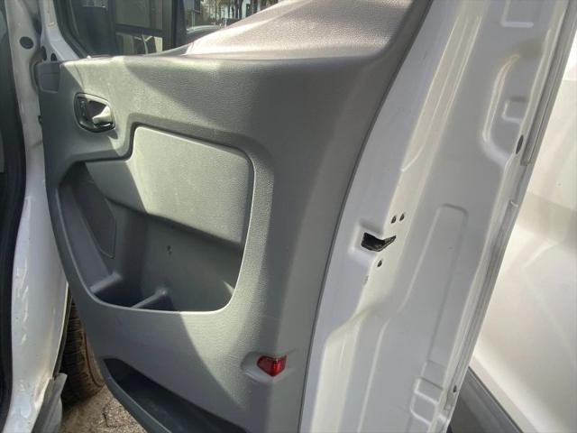 2019 Ford Transit w/Sliding Side Door w/RWB