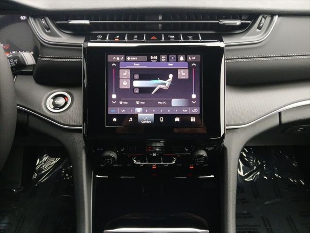 2026 Jeep Grand Cherokee L Altitude 4x2