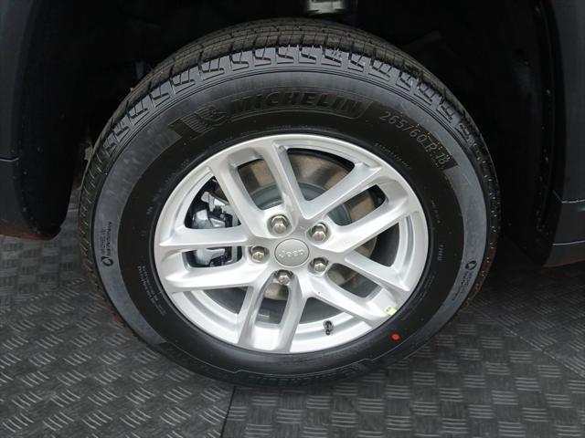 2026 Jeep Grand Cherokee L Altitude 4x2