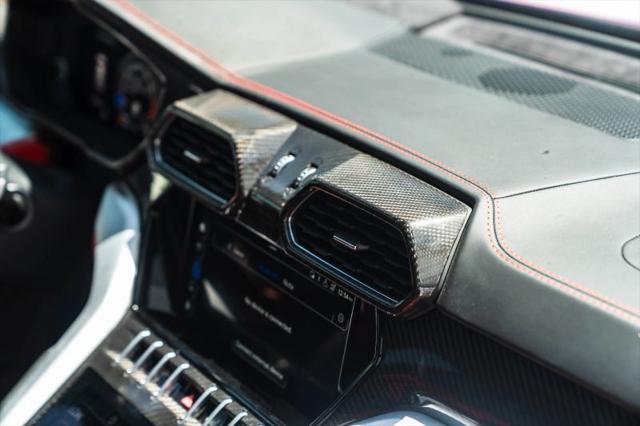 2020 Lamborghini Urus Base