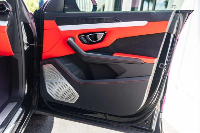 2020 Lamborghini Urus Base