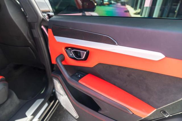 2020 Lamborghini Urus Base