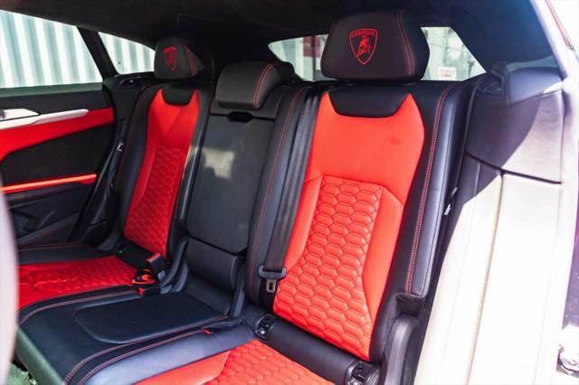 2020 Lamborghini Urus Base