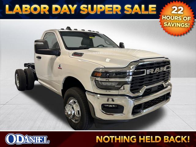 2026 RAM 3500 Chassis RAM 3500 TRADESMAN CHASSIS REGULAR CAB 4X4 60 CA