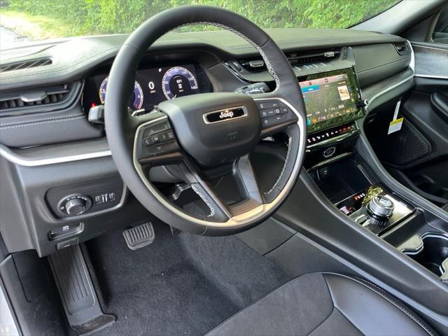 2026 Jeep Grand Cherokee L GRAND CHEROKEE L LAREDO ALTITUDE 4X4
