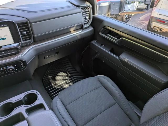 2025 Chevrolet Silverado 2500HD 4WD Crew Cab Standard Bed LT
