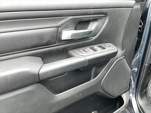 2026 Ram 1500 Express Crew Cab 4x4 5'7" Box