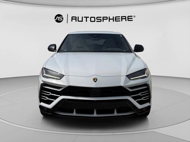 2019 Lamborghini Urus Base