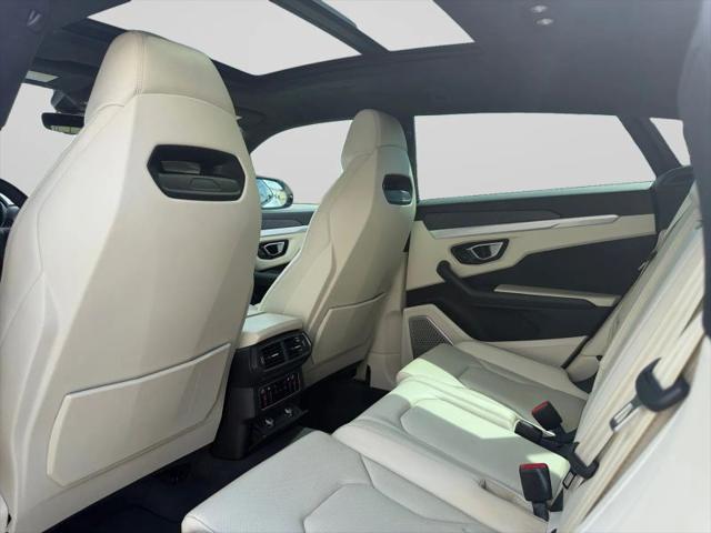 2019 Lamborghini Urus Base