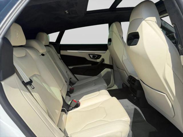 2019 Lamborghini Urus Base