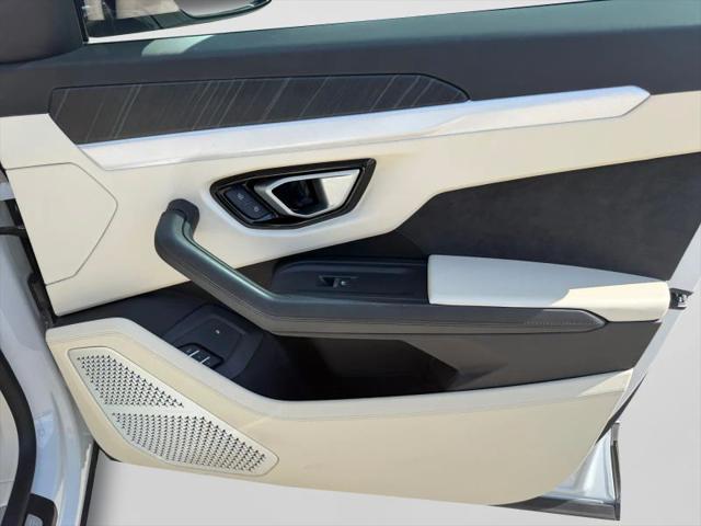 2019 Lamborghini Urus Base