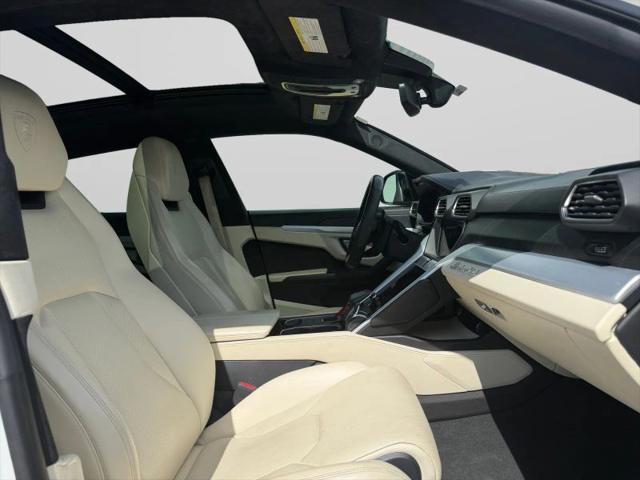 2019 Lamborghini Urus Base