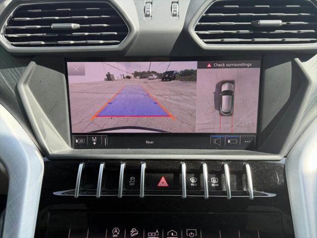 2019 Lamborghini Urus Base