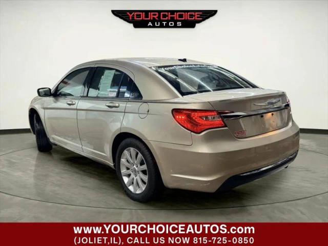 2013 Chrysler 200 Touring