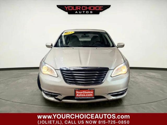 2013 Chrysler 200 Touring