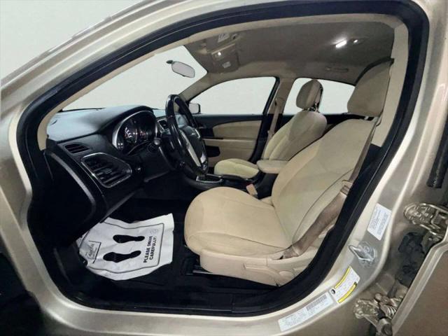 2013 Chrysler 200 Touring
