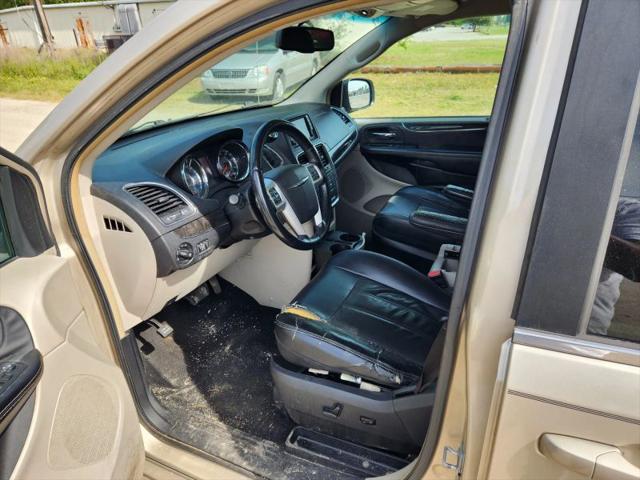 2015 Chrysler Town & Country Touring
