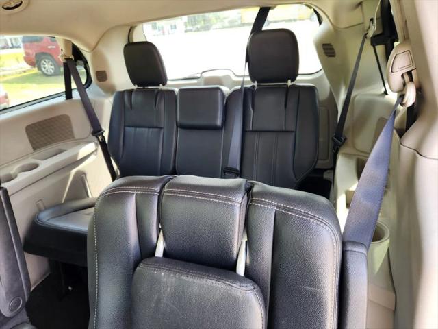 2015 Chrysler Town & Country Touring