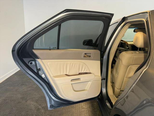 2005 Cadillac STS V8