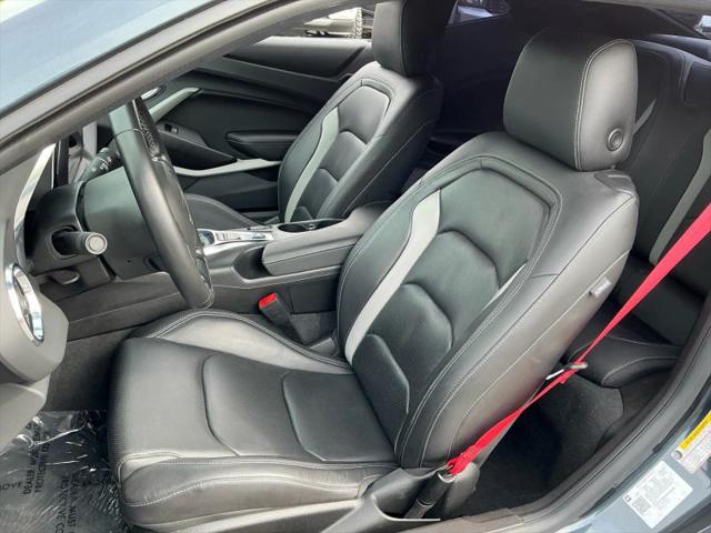 2023 Chevrolet Camaro RWD Coupe 2LT