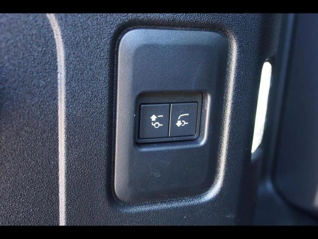 2024 Land Rover Defender 110 P525 V8