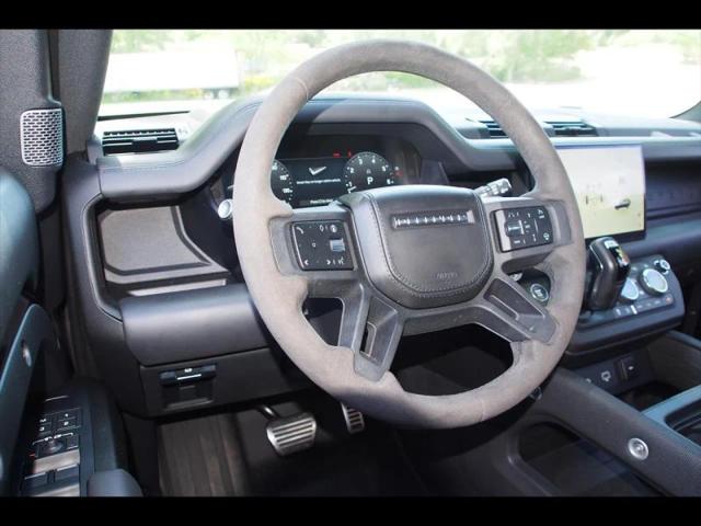 2024 Land Rover Defender 110 P525 V8