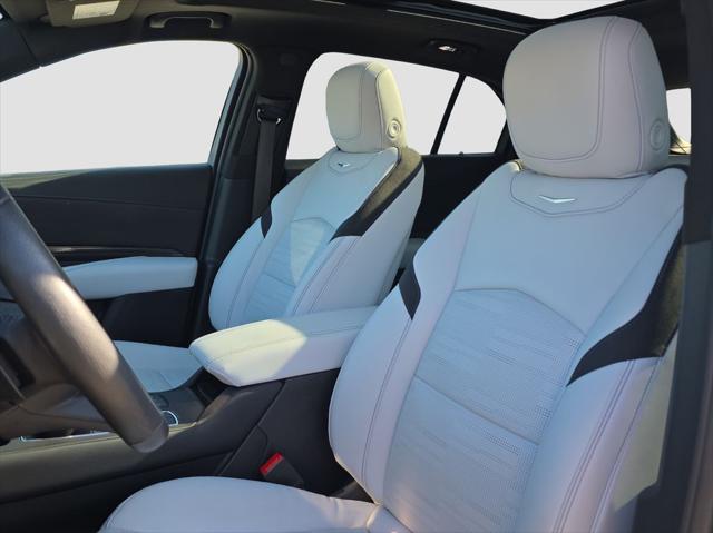 2025 Cadillac XT4 AWD Sport