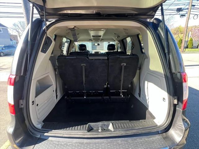 2016 Chrysler Town & Country Touring