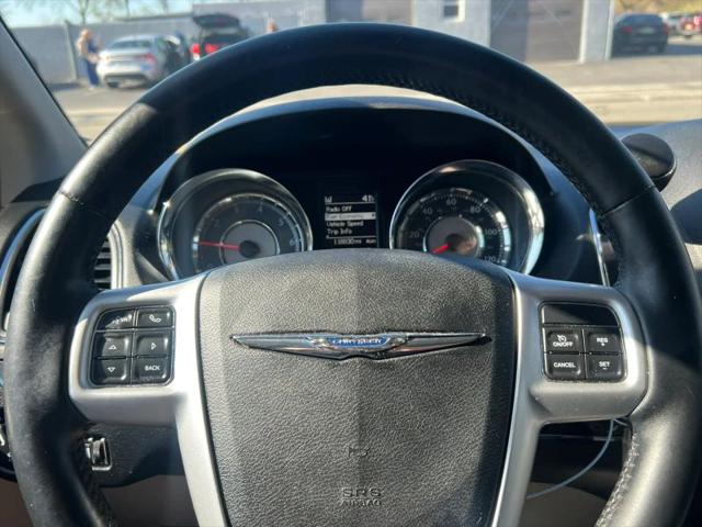 2016 Chrysler Town & Country Touring