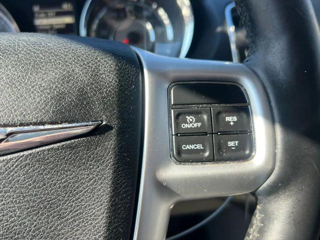 2016 Chrysler Town & Country Touring