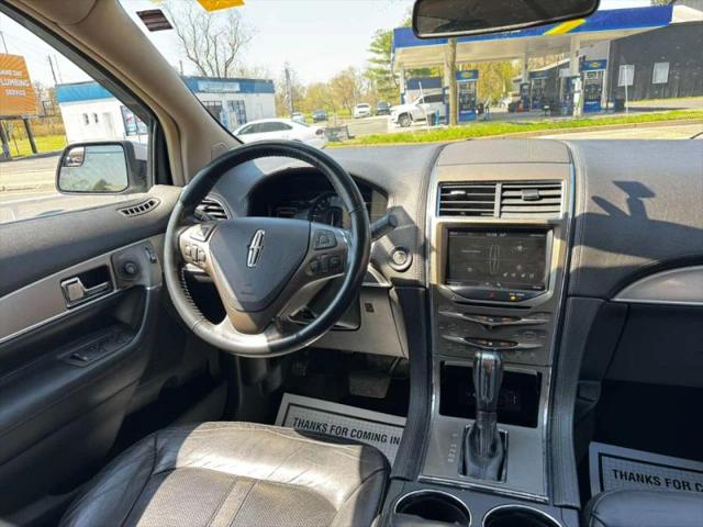 2013 Lincoln MKX Base