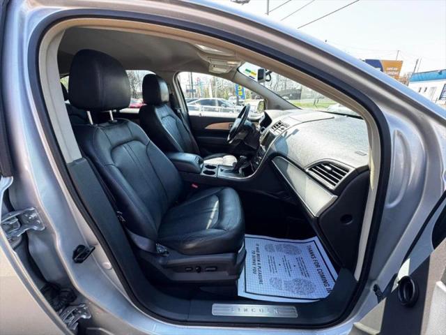 2013 Lincoln MKX Base
