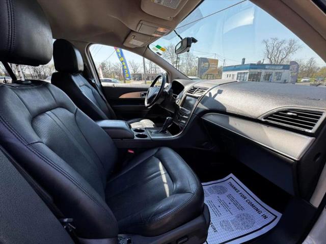 2013 Lincoln MKX Base