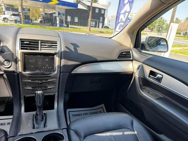 2013 Lincoln MKX Base